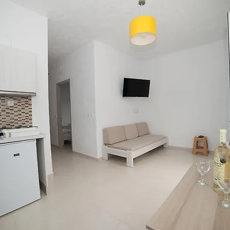 Stella By Estia Apartment